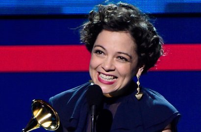 Latin-Grammys-2015-NAtalia-LaFourcade-Award-Billboard-650.jpg