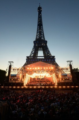 F_A_Concierto_Torre_Eiffel.jpg
