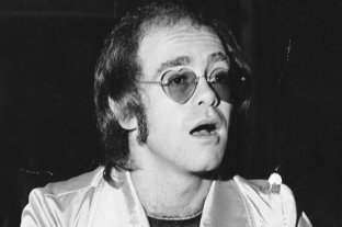 elton-john-1976-heart-shaped-galsses-billboard-650.jpg