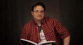 Brandon-Sanderson-libro1-672x372.png