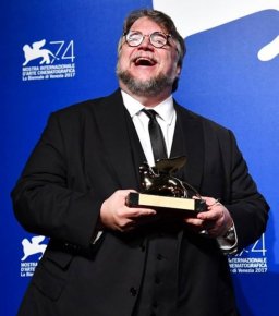 DEL TORO.jpg