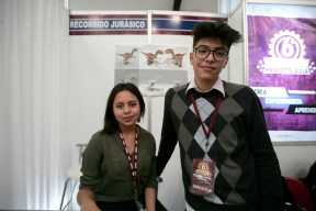 POLITÉCNICOS TRANSFORMAN LIBROS CON DISEÑO GRÁFICO DIGITAL (1).jpg