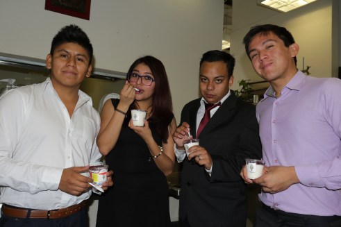 HELADO CON AGUAMIEL DEL IPN PREVIENE AFECCIONES GASTROINTESTINALES  (3).JPG