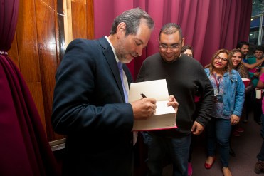 PRESENTA IPN EL ÚNICO LIBRO DE ACUTOMOMEDICINA EN OCCIDENTE (1).jpg