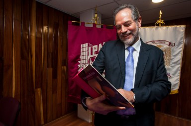 PRESENTA IPN EL ÚNICO LIBRO DE ACUTOMOMEDICINA EN OCCIDENTE (3).jpg