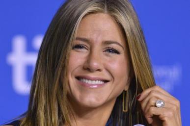 ANISTON.jpg