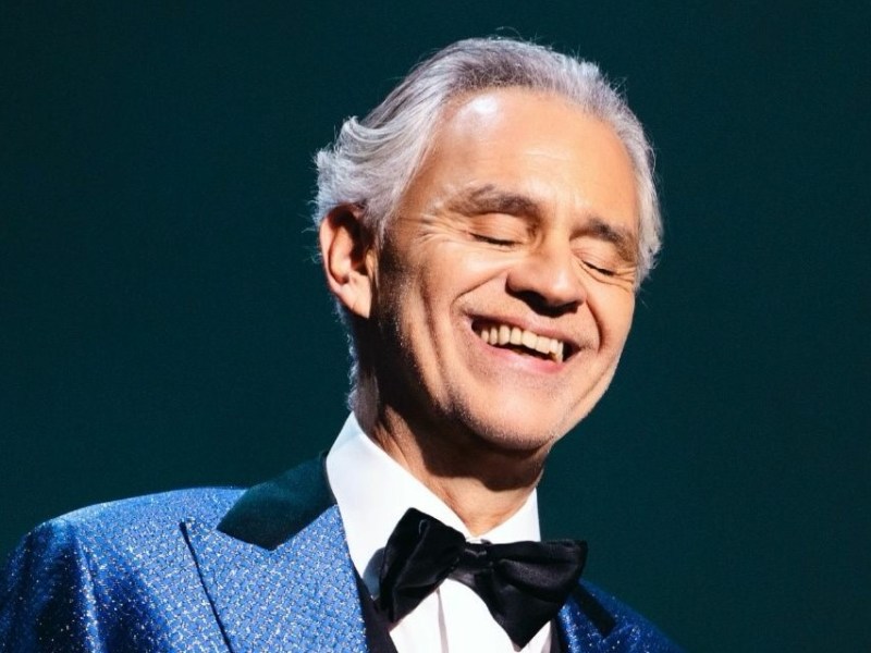 Tres décadas en los escenarios del tenor italiano Andrea Bocelli los festeja con dos lanzamientos de&nbsp;colección